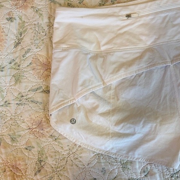 lululemon athletica White Women Shorts - Picture 3 of 6